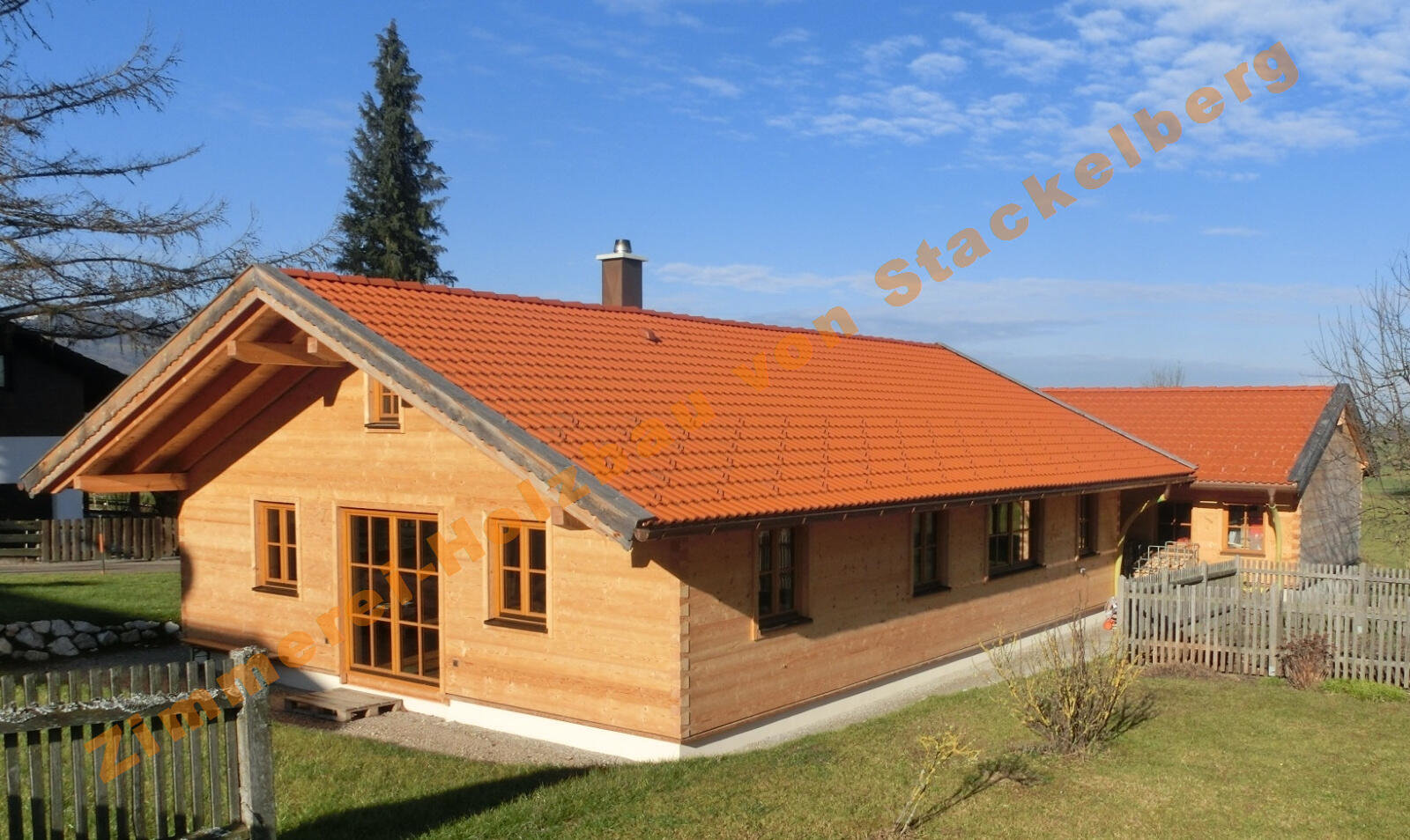 Holzhaus von Zimmerei-Holzbau von Stackelberg